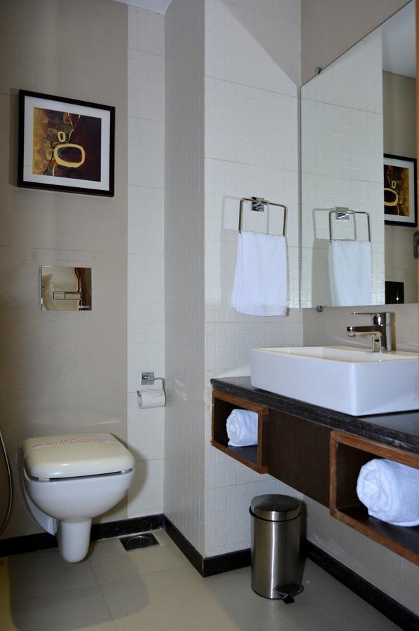 Hotel Orion Premiere Panaji Bagian luar foto